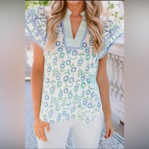 NWT Floral White Blue Blouse Top